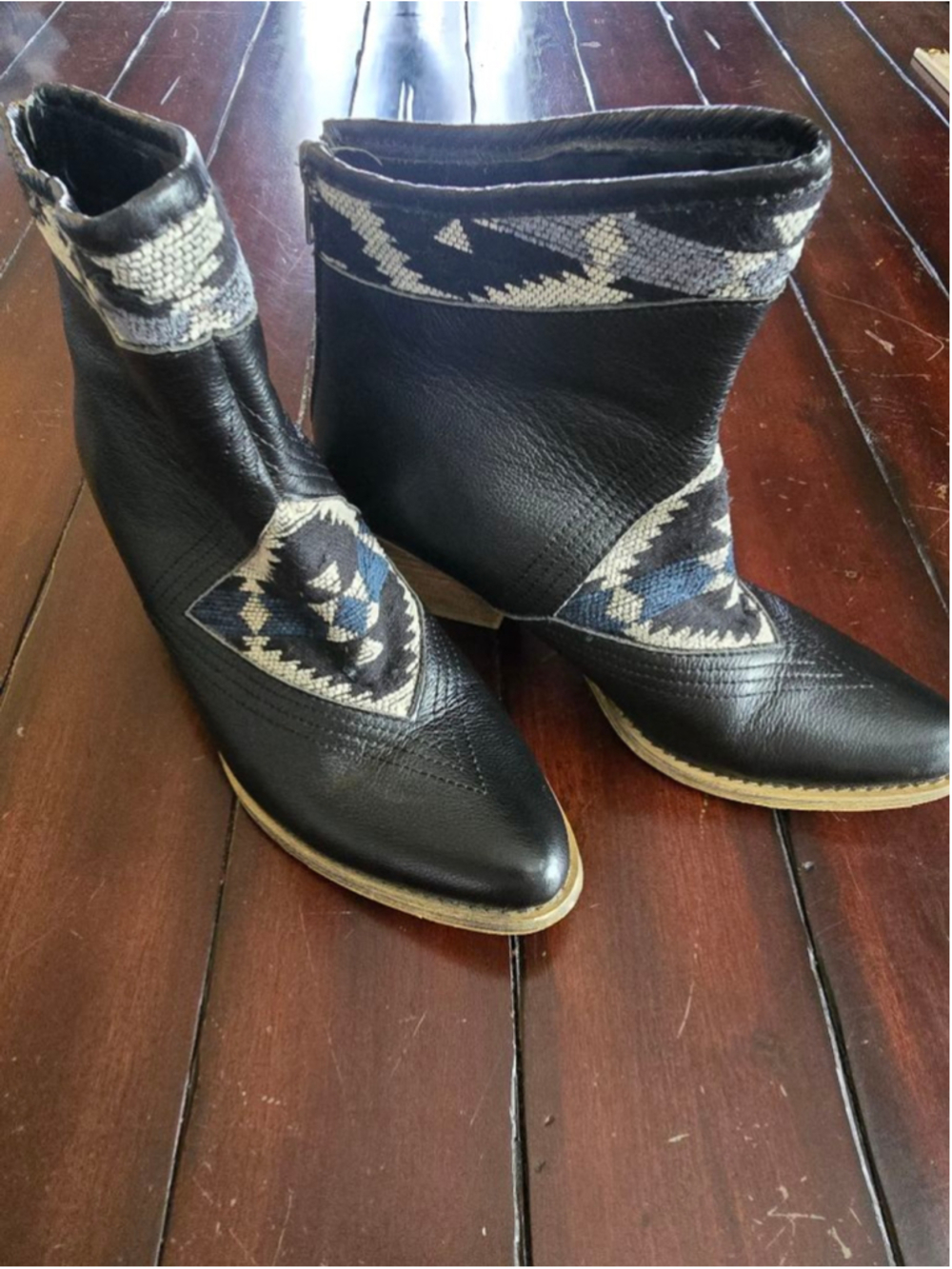 Women's Western Boho Sbicca Black Ankle Boots with Blue Pattern, US 9 Festival